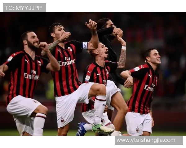 友谊赛AC米兰大胜曼联乌龙球引发转会传闻热潮