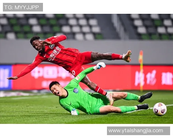 中超激战：那不勒斯逆转莱比锡红牌事件引发全场热议战术分析解析