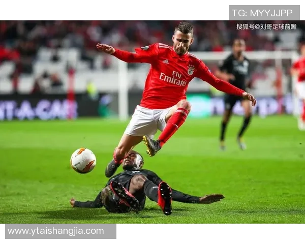 足总杯激战：马竞险胜本菲卡红牌事件引发全场热议与数据分析