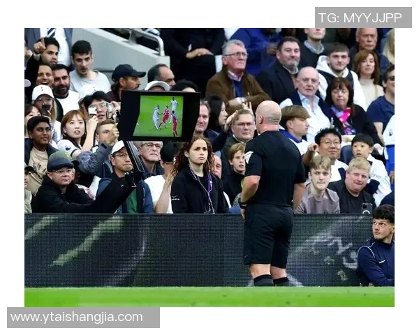 友谊赛波尔图与利物浦战平帽子戏法引发争议判罚全场沸腾