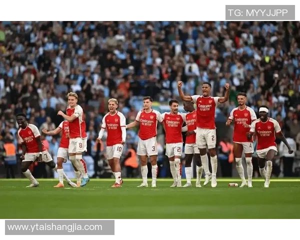 欧冠精彩对决曼联大胜阿森纳点球大战瞬间点燃全场激情 欧冠精彩对决曼联大胜阿森纳点球大战瞬间点燃全场激情