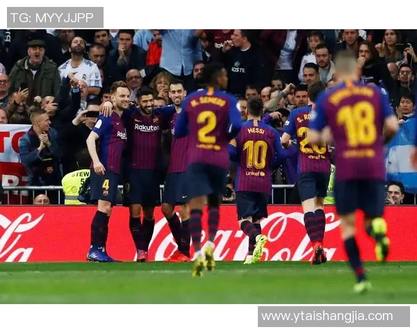 英超激战：里昂逆转巴萨上演惊天帽子戏法全场沸腾