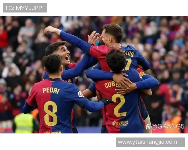 英超经典对决巴萨逆转曼联点球大战引发全场狂欢 英超经典对决巴萨逆转曼联点球大战引发全场狂欢